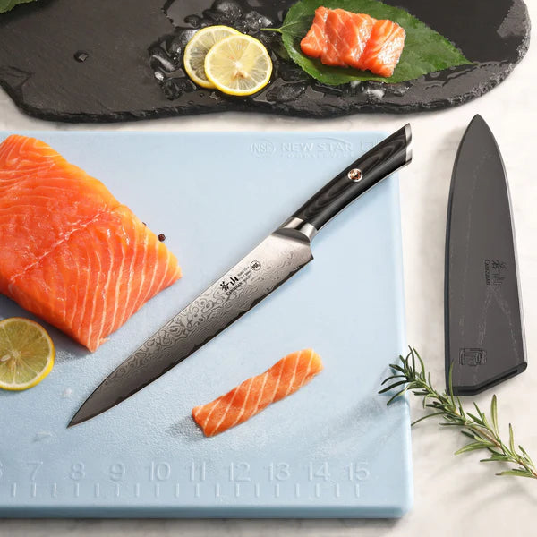 CS-504227 8IN CARVING KURO